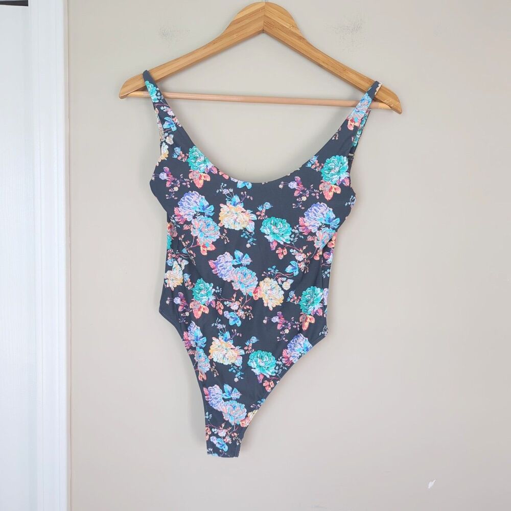 O'Neill Gray Floral Stella Mykonos One Piece Swimsuit Low Back Size XS NWOT